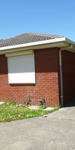 2 BEDROOM UNIT IN SPRINGVALE CENTRAL - Photo 4