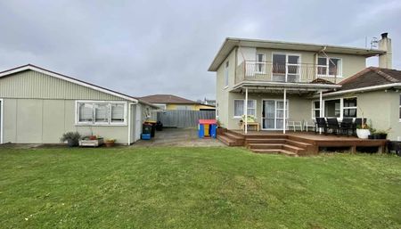 Fabulous Home - Photo 5