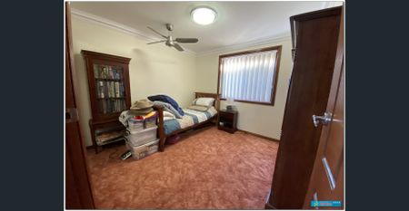 Stunning 4 bedrooms plus Study double storey home. - Photo 4