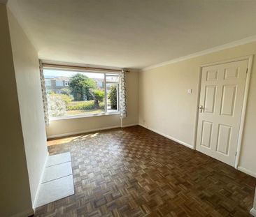 3 bedroom end of terrace house to rent - Photo 2