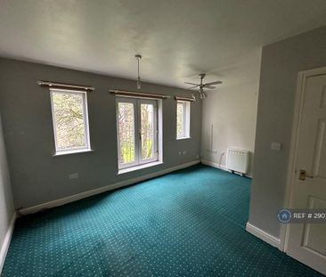 2 bedroom end of terrace house to rent - Photo 3