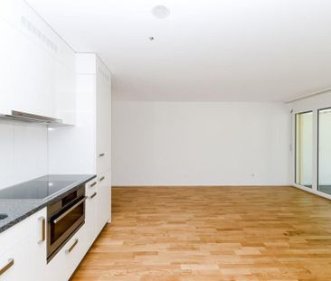 Moderne helle Wohnung mit Gartensitzplatz - Photo 1