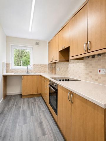 2 bedroom flat to rent - Photo 5