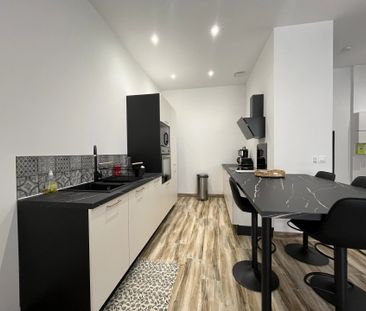 Location Appartement 3 pièces 82m² VALENCE 26000 - Photo 3