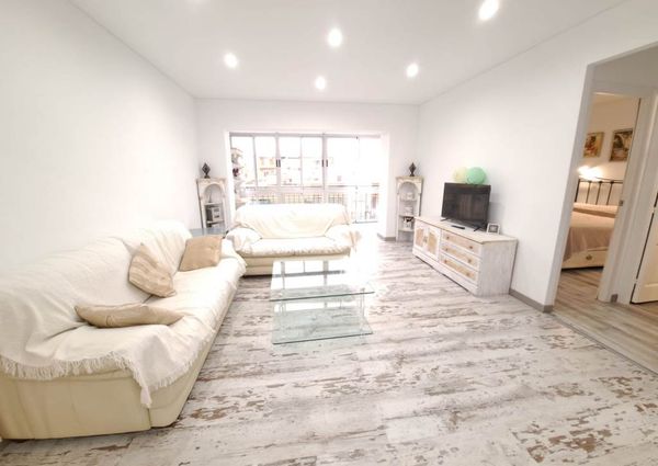 Renovated 2 bedroom apartment for rent in Calpe with pool