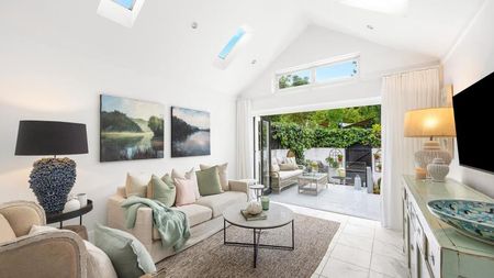 17 Pearce Street Double Bay NSW 2028 - Photo 2