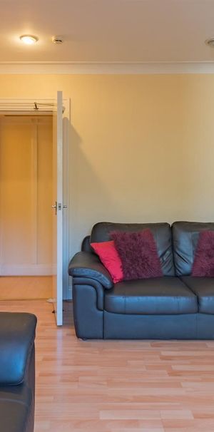 1 bedroom semi-detached house share to rent - Photo 1