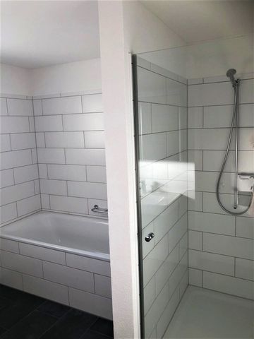 Looking for a family nest? - Photo 5