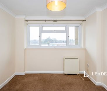 2 bedroom apartment to rent Sea Front, Hayling Island, Hampshire, PO11 - Photo 4