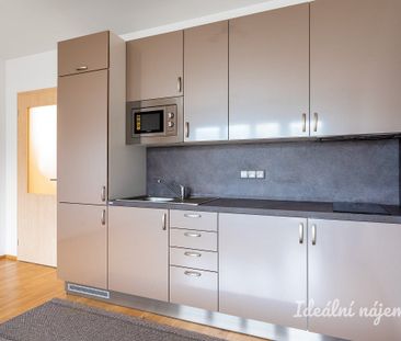 Pronájem bytu 1+kk 34 m² - Photo 1