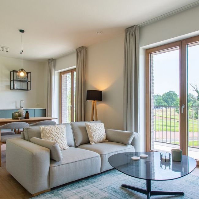 Appartement te huur in Wilrijk voor € 1.100 met 1 slaapkamer - Photo 1