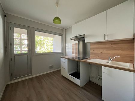 Location Appartement 3 pièces 57m² - Photo 4