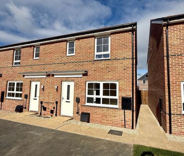 Ilex Drive, Tewkesbury, Gloucestershire - Photo 3