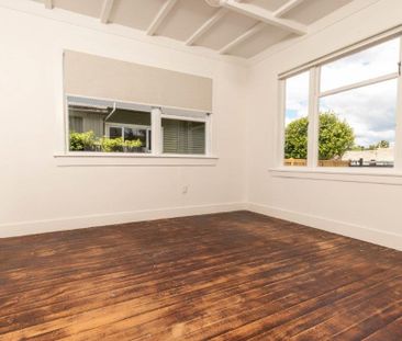 Old-world house - Photo 3