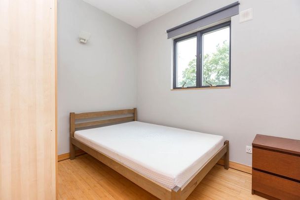 3 bedroom flat to rent - Photo 1