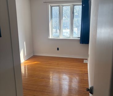 For Lease - 397 Centre Street, Richmond Hill, Ontario - Photo 1