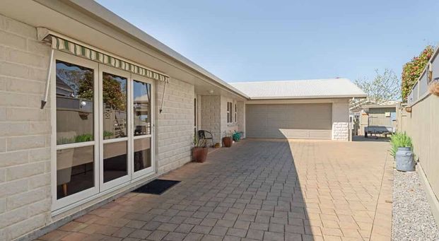 REWA PLACE, MASTERTON 3 BEDROOMS $600 p/wk - Photo 1