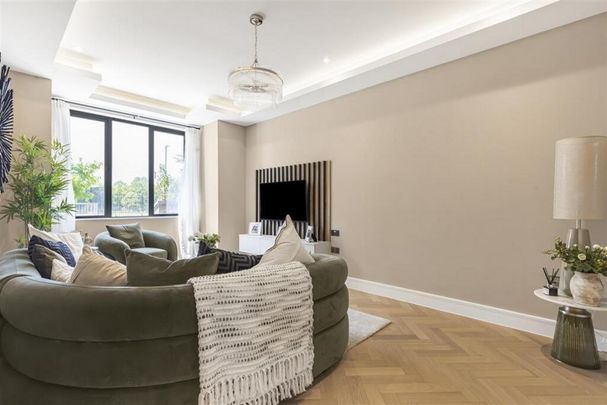 5 bedroom end of terrace house to rent - Photo 1