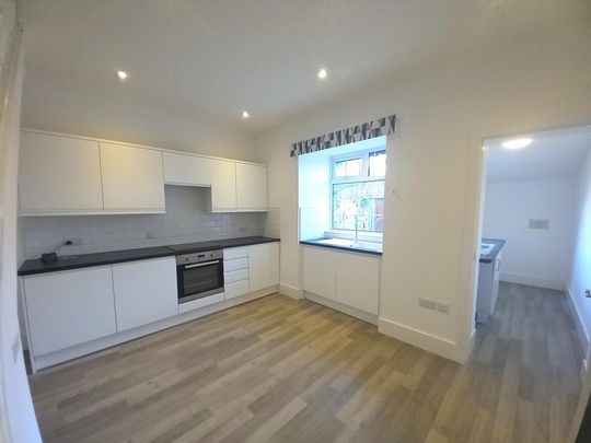 2 bedroom terraced house to rent - Photo 1
