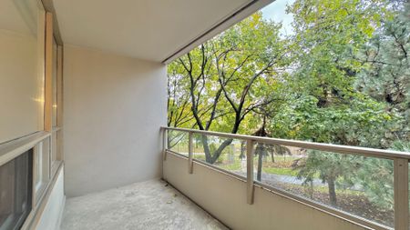 For Lease - 11 Townsgate Drive Unit# 206, Vaughan, Ontario - Photo 4