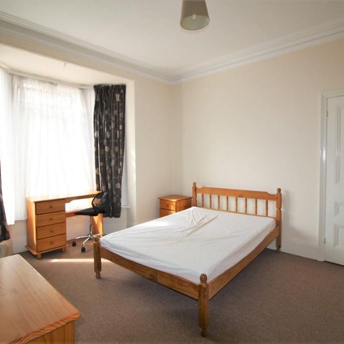 1 bedroom in a house share to rent - Photo 1