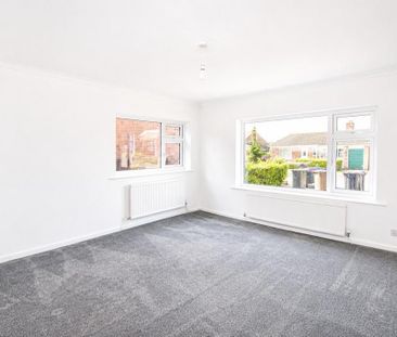 3 bedroom detached bungalow to rent - Photo 2