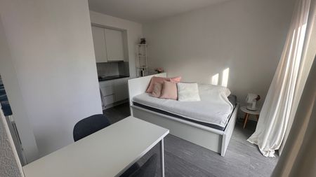 Studio mit Balkon an ruhiger Lage - Photo 2
