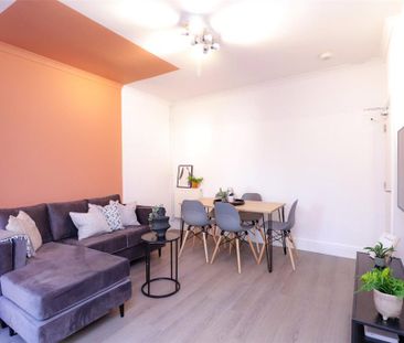 1 bedroom in a house share to rent - Photo 1