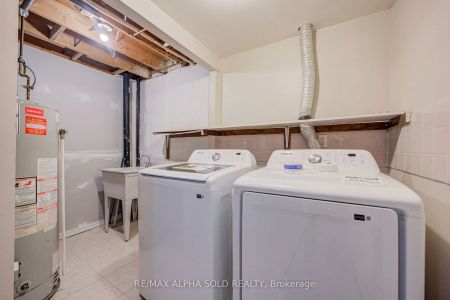 98 Rakewood Crescent #Bsmt - Photo 2