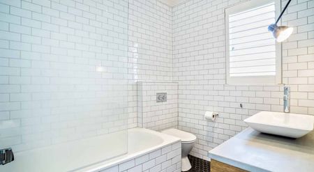 Fully Renovated - As Seen in House & Garden - Photo 5