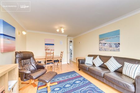 2 bedroom apartment to rent - Photo 2