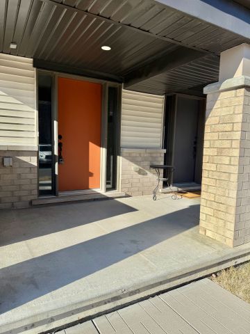 For Lease - 203 ANYOLITE Private, Barrhaven, Ontario - Photo 3