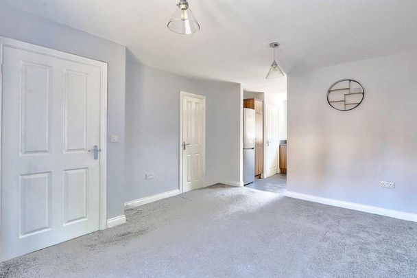 2 bedroom semi-detached house to rent - Photo 1