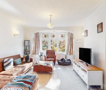 3 bedroom flat to rent - Photo 4