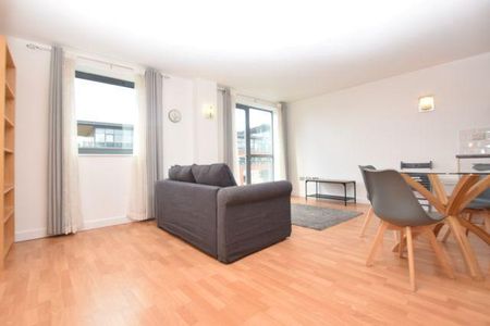 2 bedroom apartment to rent - Photo 4
