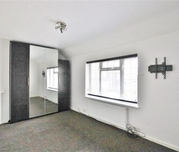 Lyminton Road, Dagenham, Essex, RM8 1RR - Photo 1