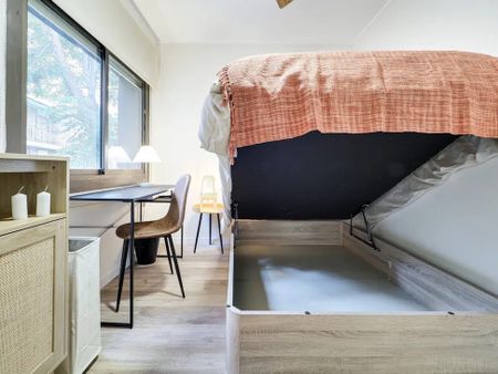 Carrer de Calderón de la Barca, Barcelona, Catalonia 08032 - Photo 2