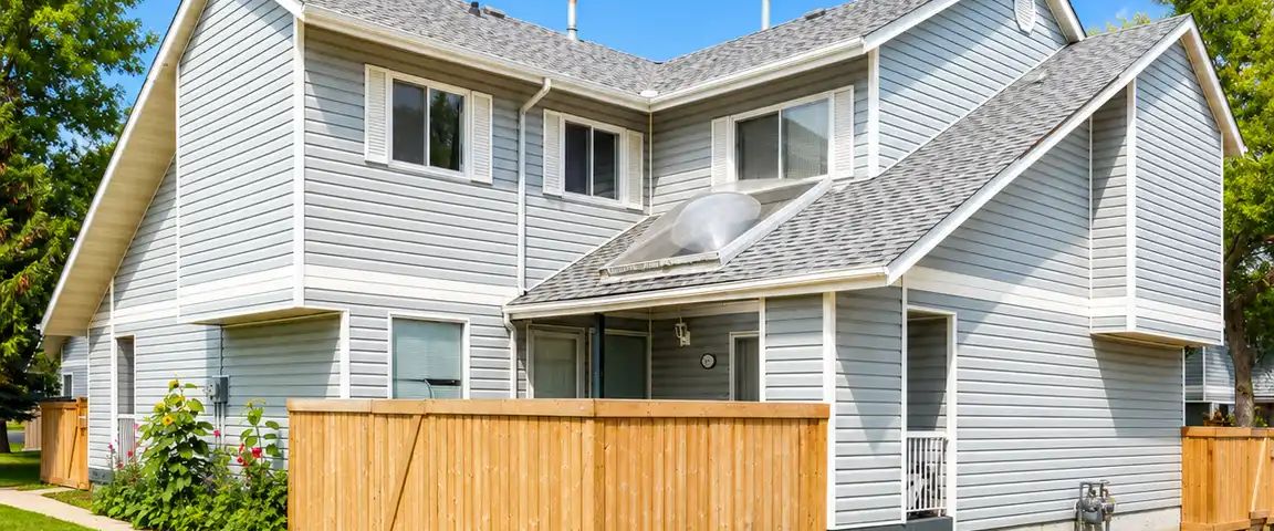 Southview Gardens — 3 Bedrooms - Photo 1