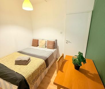 Room in a Shared Flat, Whitechapel Road, E1 - Photo 4