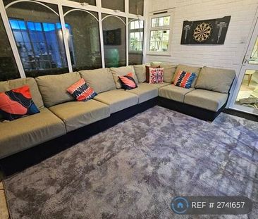 4 bedroom detached house to rent - Photo 6