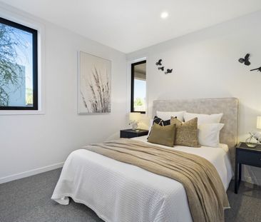 Brand New in Mount Albert! - Photo 5