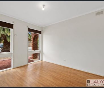 Come Fall In Love... - Photo 5