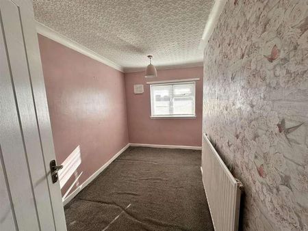 Ashfield Crescent, Dudley, DY2 - Photo 3