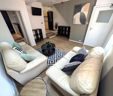 1 bedroom in a house share to rent - Photo 1