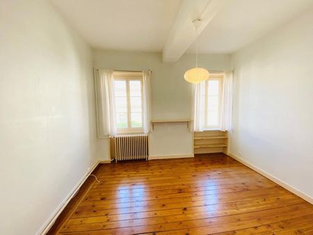Location Appartement 4 pièces 111m² MACON 71000 - Photo 4