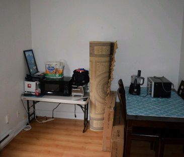 4 1/2 - Photo 2