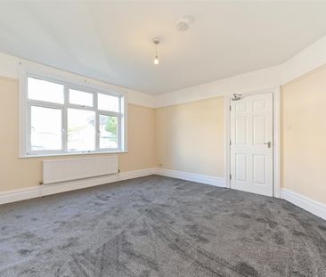 Burnham Avenue, Bognor Regis, PO21 2LB - Photo 2