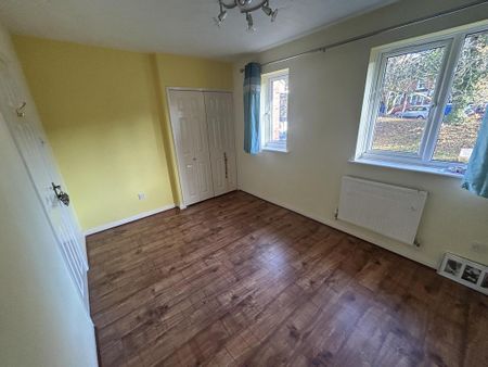 2 bedroom terraced house to rent - Photo 4
