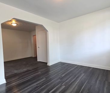 For Lease - 187 Unit 2 Bradley Avenue, Vanier and Kingsview Park, O... - Photo 2