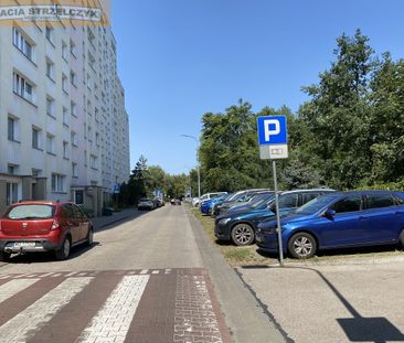 wynajmę kawalerkę 26m2 na parterze przy metrze Wawrzyszew ul. Reymo... - Zdjęcie 1